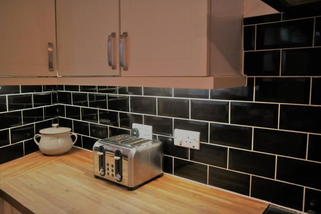 Mews Cottage ハロゲート エクステリア 写真
